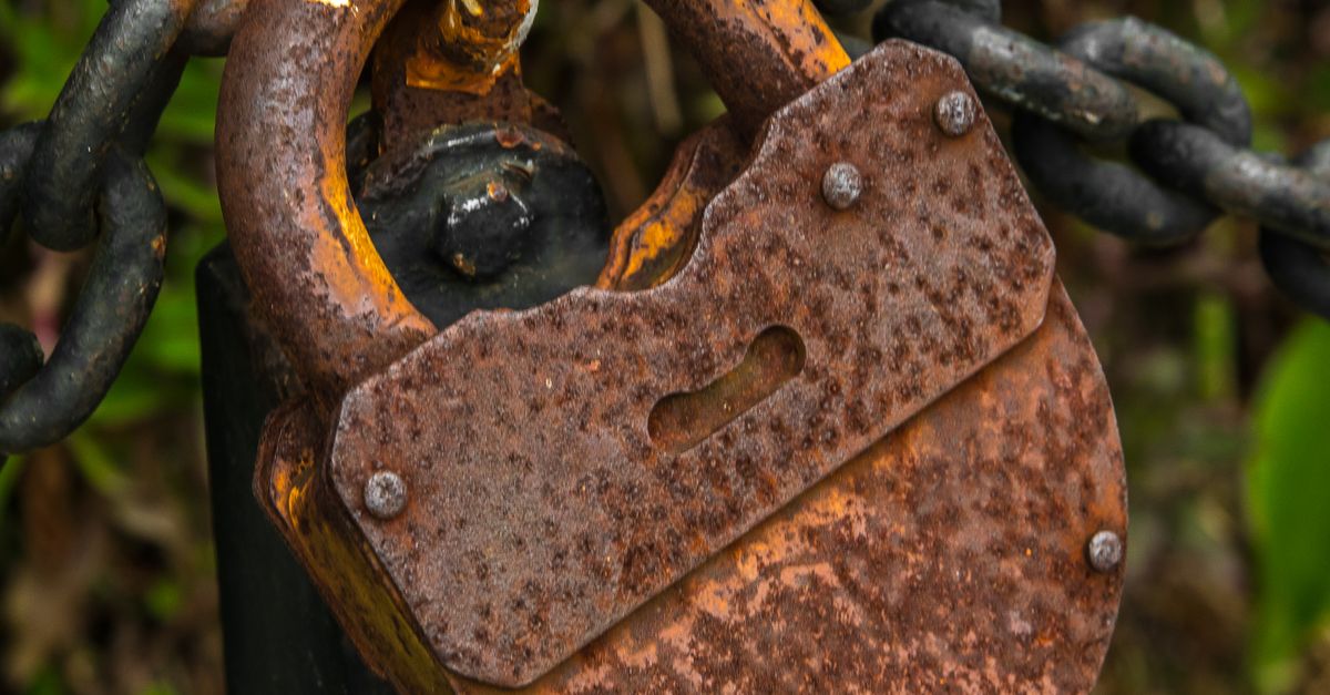The Role of Technology in Modern Safe and Vault Unlocking