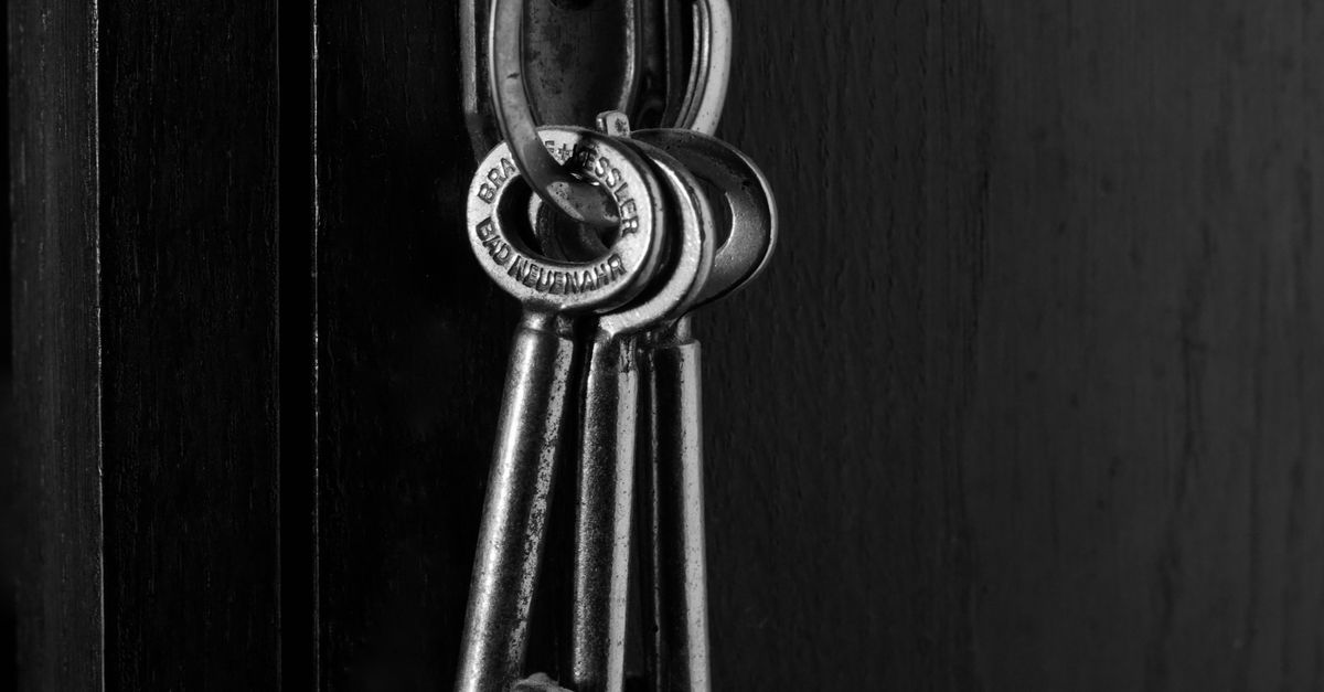 Understanding the Costs of Emergency Lockout Services